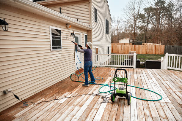 Best Garage Pressure Washing  in Midland, PA